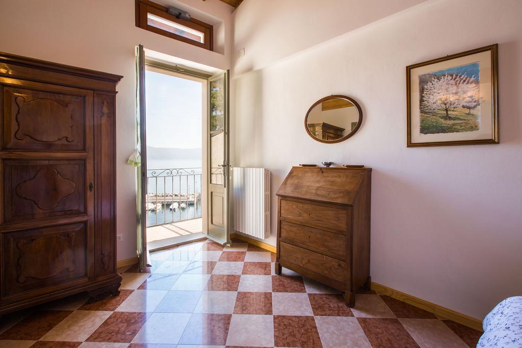 Le Camerine Apartment Water Front Toscolano-Maderno Esterno foto